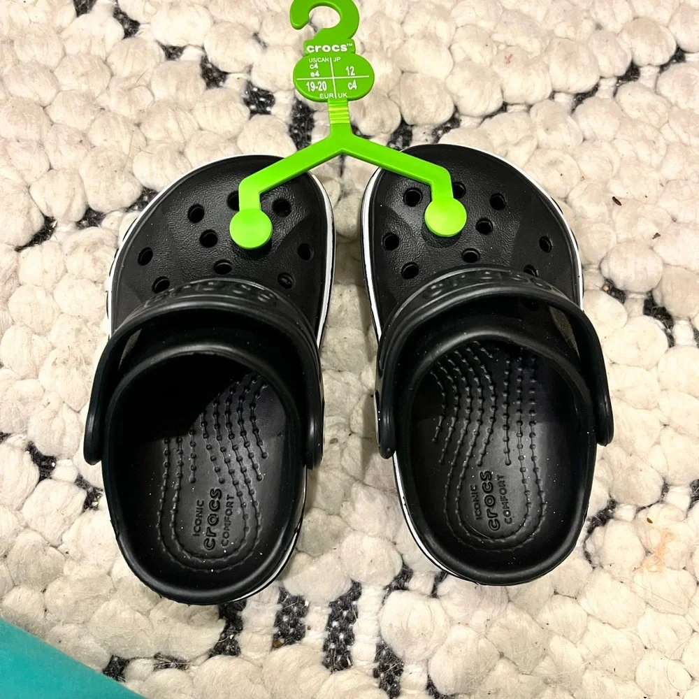 Baby crocs